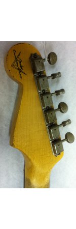 STRATOCASTER 1960 RELIC RED SPARKLE