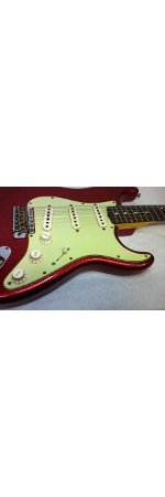 STRATOCASTER 1960 RELIC RED SPARKLE
