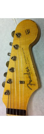 STRATOCASTER 1960 RELIC RED SPARKLE